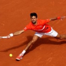 Djokovic lập kỷ lục 10 năm liền vào tứ kết Roland Garros