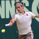 Federer thoát hiểm vào bán kết Halle Mở rộng 2019